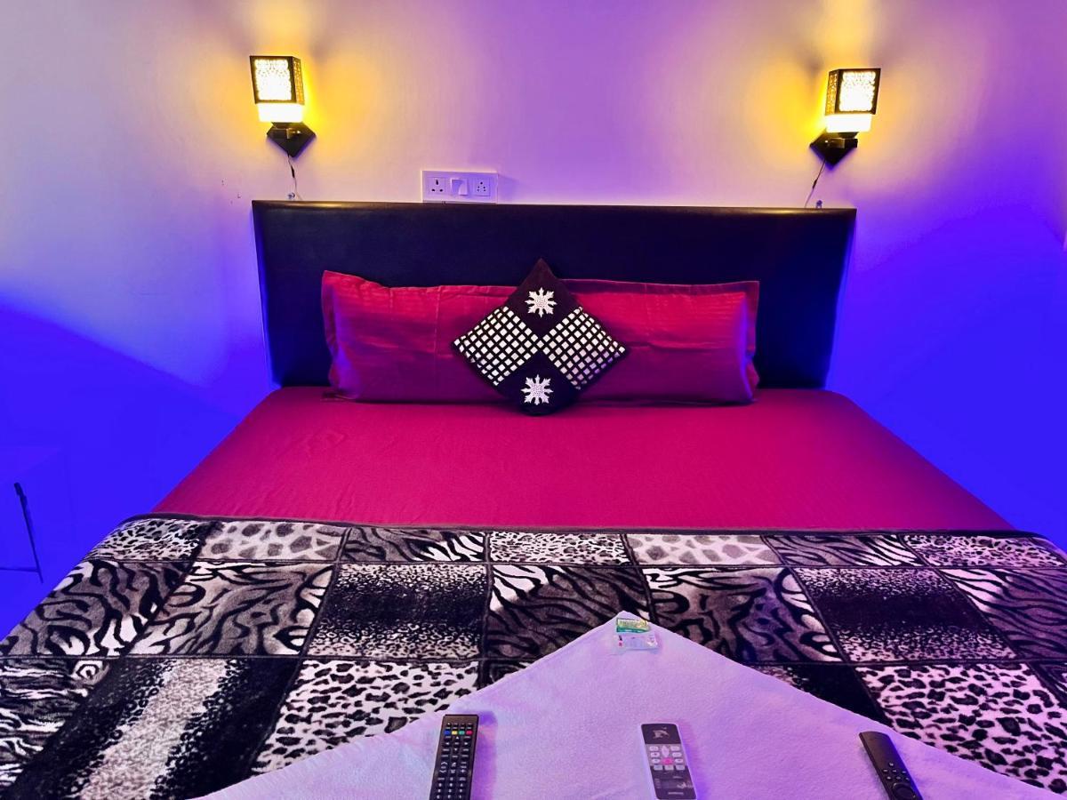 Gully Ghar Hotel Varanasi Ngoại thất bức ảnh